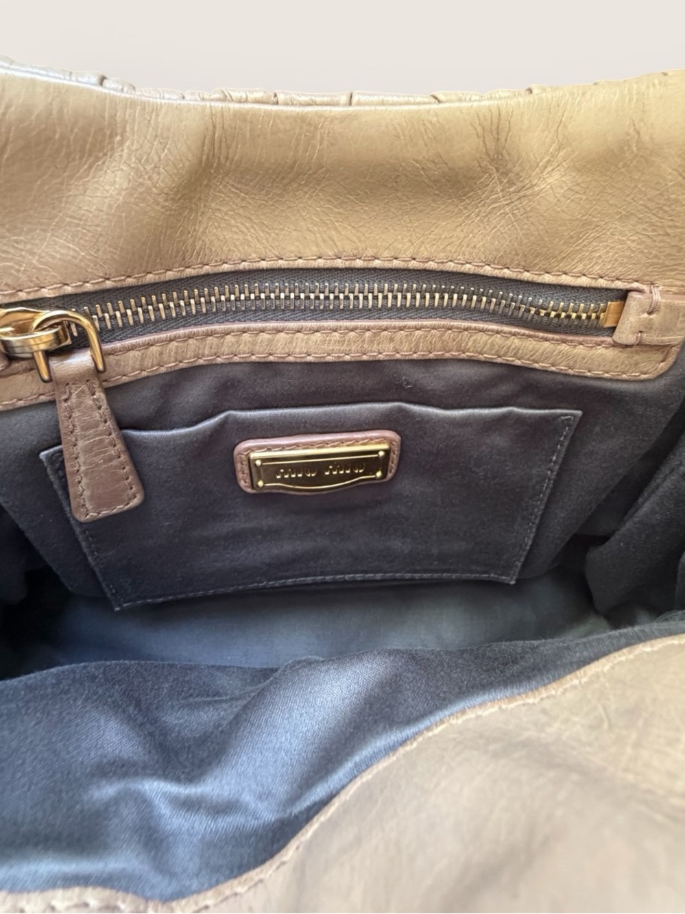 Miu Miu Matelassé Coffer Bag Metallic Rose Gold Leather Y2K - Picture 9 of 13